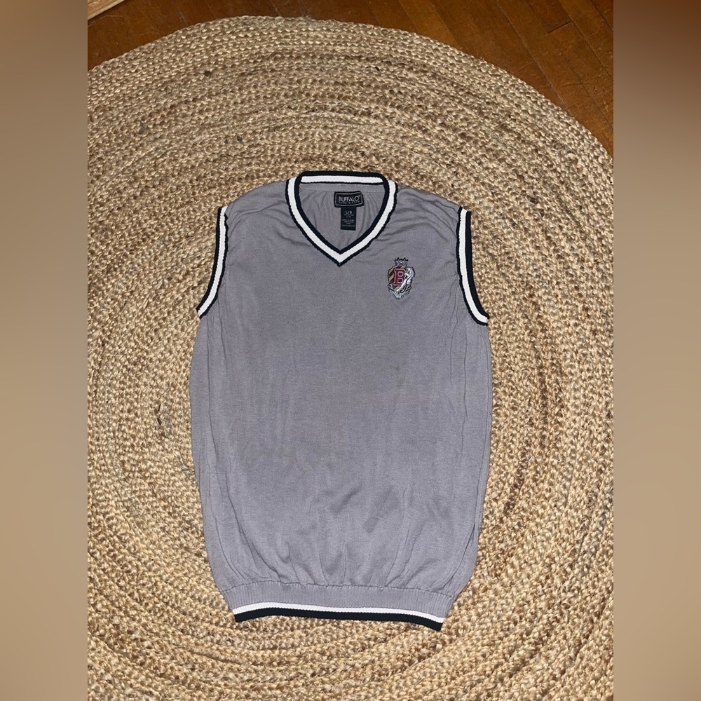 Women’s Buffalo VTG Knit Preppy -Logo -Crest Collegiate Sweater Vest -EUC Sz L - Picture 13 of 13